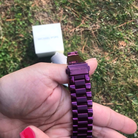 Michael Kors Bradshaw Plum Chronograph Watch - Picture 5 of 9